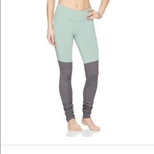 Alo Yoga Goddess Pant